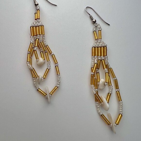 Handmade Gold & White Beaded Dangle Earrings Pierced Ears - Picture 4 of 7
